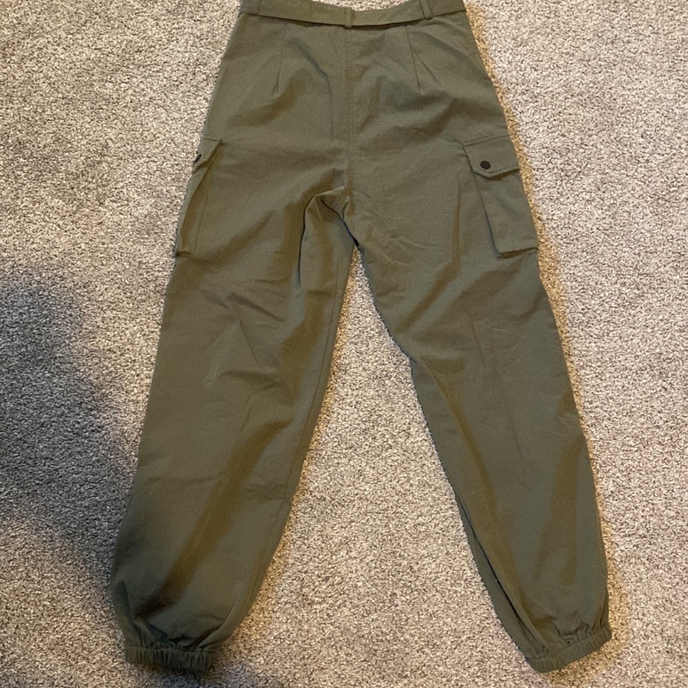 Shein olive pants - Picture 5 of 5